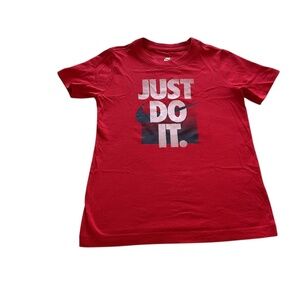 NIKE The Nike tee XS little kids
